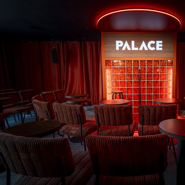 LE PALACE COMEDY