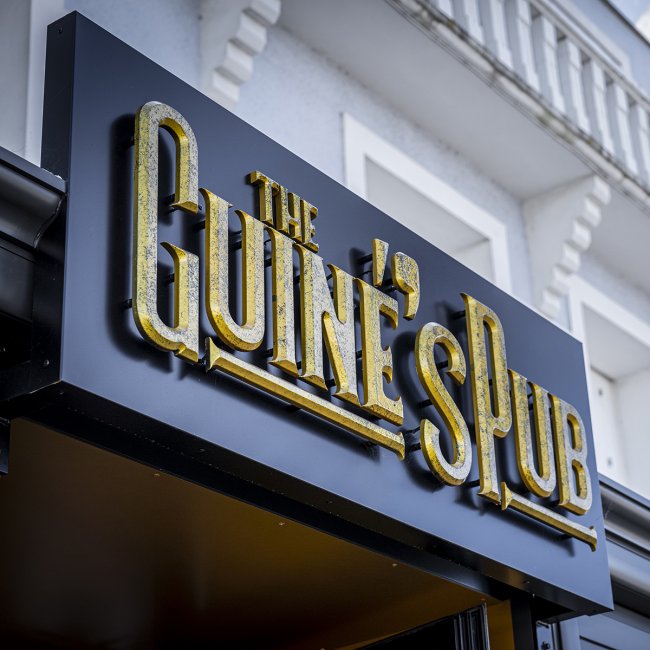 The Guine's Pub